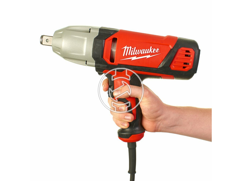 milwaukee_ipwe_520_r_utvecsavarozo_34_negyszog_befogassal_4.jpg 4933451525