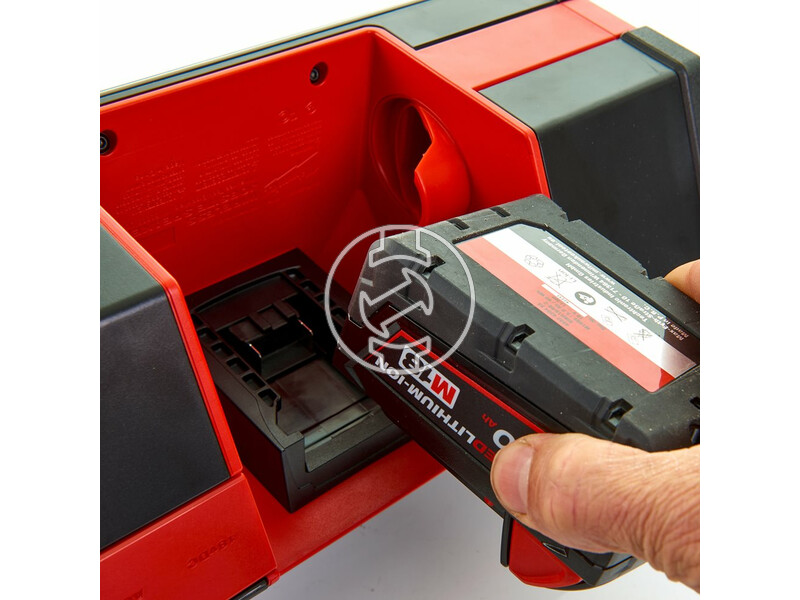 milwaukee_m12_18_jssp_0_akkus_bluetooth_hangszoro_akku_es_tolto_nelkul_2.jpg 4933459275