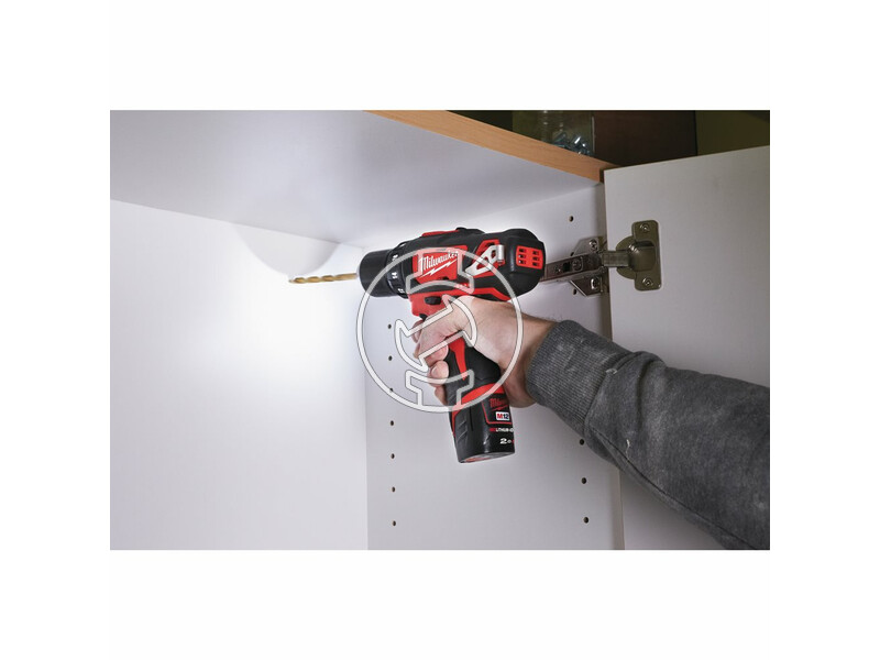 milwaukee_m12_bdd_152c_akkus_szuperkompakt_furo_csavarozo_2_x_15_ah_li_ion_akkuval_17.jpg 4933451460