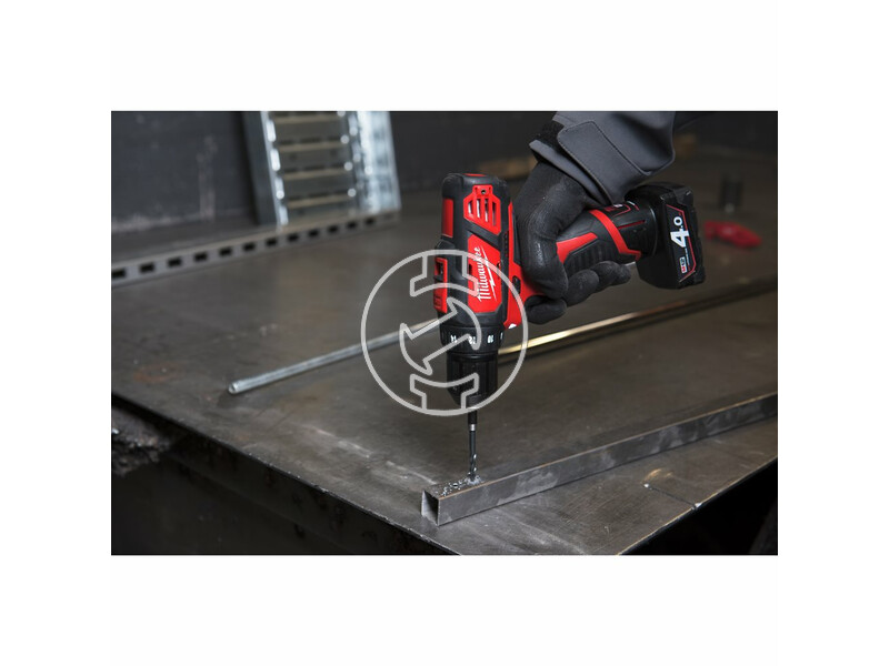 milwaukee_m12_bdd_152c_akkus_szuperkompakt_furo_csavarozo_2_x_15_ah_li_ion_akkuval_7.jpg 4933451460