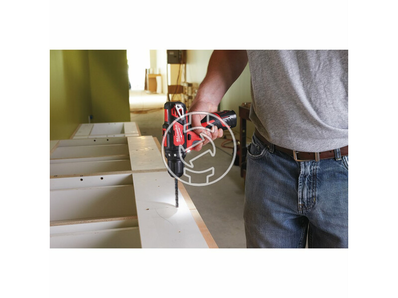 milwaukee_m12_bdd_152c_akkus_szuperkompakt_furo_csavarozo_2_x_15_ah_li_ion_akkuval_9.jpg 4933451460