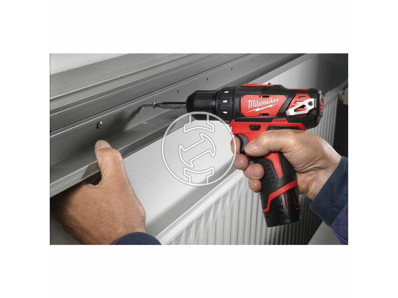 milwaukee_m12_bdd_202x_akkus_szuperkompakt_furo_csavarozo_2_x_20_ah_li_ion_akkuval_18.jpg 4933446040