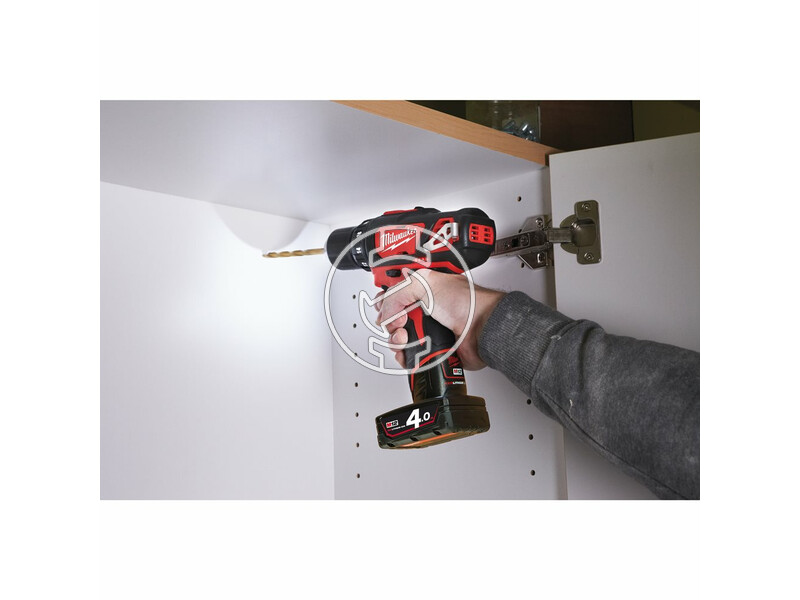 milwaukee_m12_bdd_202x_akkus_szuperkompakt_furo_csavarozo_2_x_20_ah_li_ion_akkuval_5.jpg 4933446040