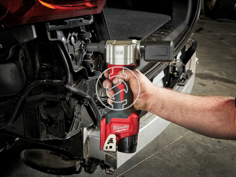 Milwaukee M12FPP2D2-422X gépcsomag