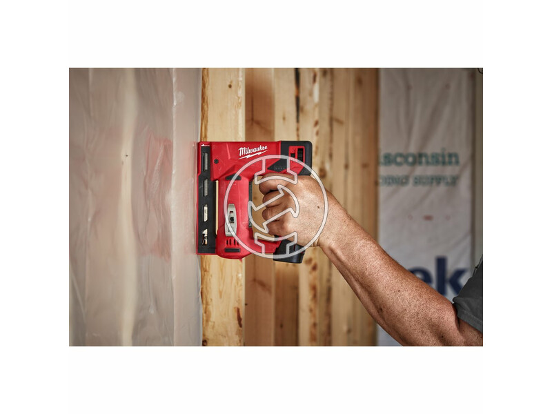 milwaukee_m12_bst_202x_akkus_szuperkompakt_tuzogep_2_x_20_ah_li_ion_akkuval_3.jpg 4933459635