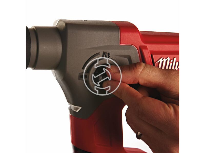 milwaukee_m12_ch_202x_fuel_akkus_sds_plus_szuperkompakt_furokalapacs_2_x_20_ah_li_ion_akkuval_1.jpg 4933446046