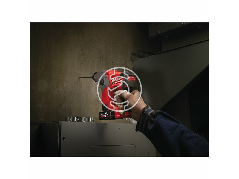 milwaukee_m12_ch_202x_fuel_akkus_sds_plus_szuperkompakt_furokalapacs_2_x_20_ah_li_ion_akkuval_23.jpg 4933446046