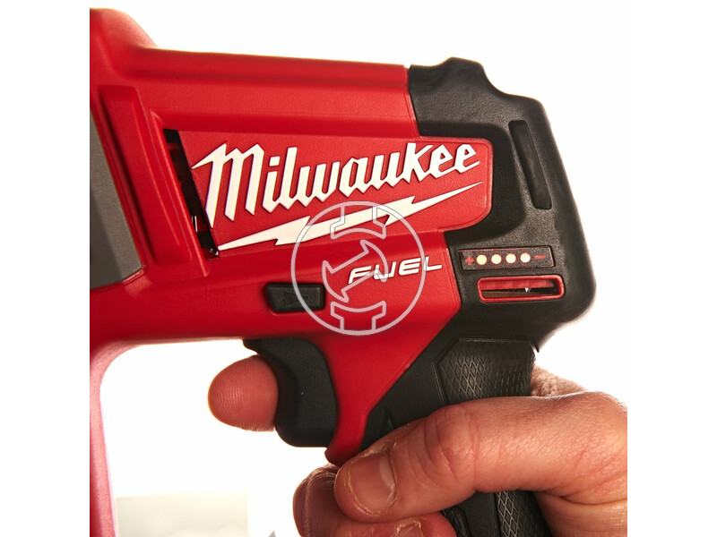 milwaukee_m12_ch_202x_fuel_akkus_sds_plus_szuperkompakt_furokalapacs_2_x_20_ah_li_ion_akkuval_27.jpg 4933446046