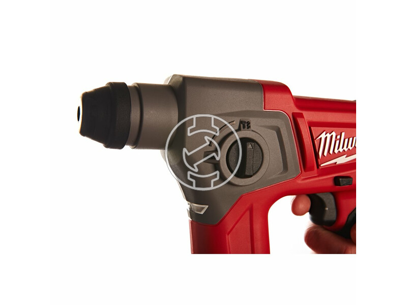 milwaukee_m12_ch_402x_fuel_akkus_sds_plus_szuperkompakt_furokalapacs_2_x_40_ah_li_ion_akkuval_4.jpg 4933446049