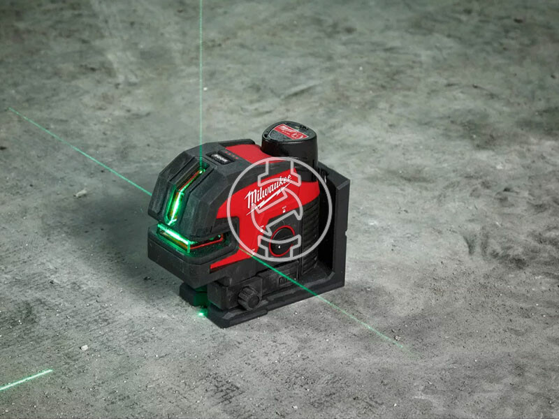 Milwaukee M12 CLL4P-0C vonallézer kofferben (akku és töltő nélkül)