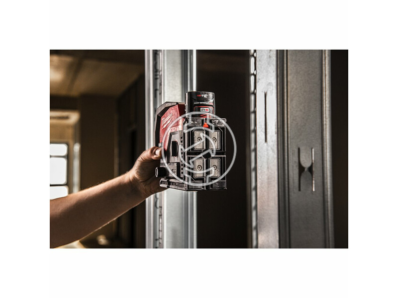 4933478101 milwaukee_m12_cllp_0c_akkus_2_vonalas_keresztvetito_es_pontlezer_zold_akku_es_tolto_nelkul_5