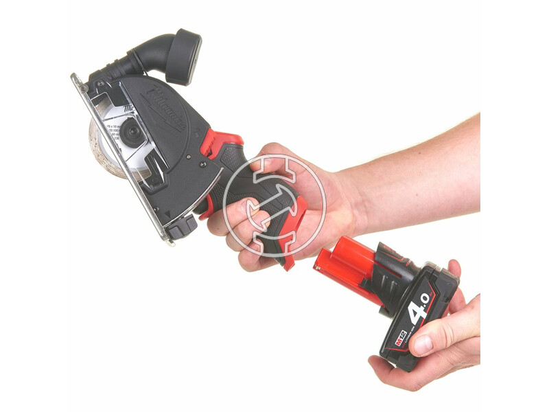 4933464619 milwaukee_m12_fcot_422x_fuel_akkus_szuperkompakt_vagoszerszam_1_x_20_ah_es_1_x_40_ah_li_ion_akkuval_9