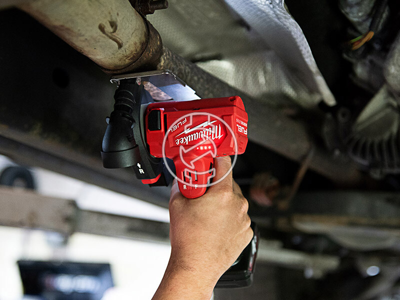 Milwaukee M12 FCOT-422X szuperkompakt vágószerszám