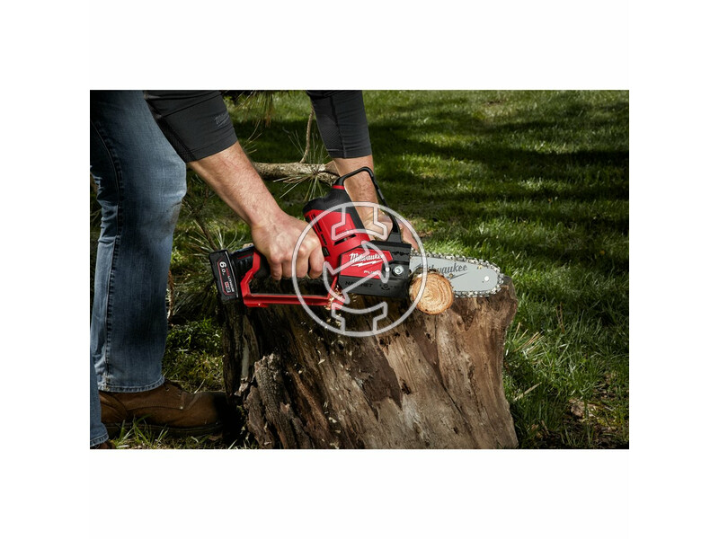 milwaukee_m12_fhs_602x_fuel_hatchet_akkus_szenkefe_nelkuli_lancfuresz_2_x_60_ah_li_ion_akkuval_1.jpg 4933472212