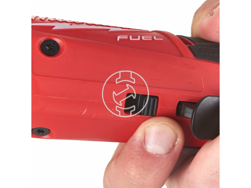 milwaukee_m12_fir14lr_0_fuel_akkus_racsnis_csavarkulcs_meghosszabbitott_hajtoszarral_14_akku_es_tolto_nelkul_4.jpg 4933471499