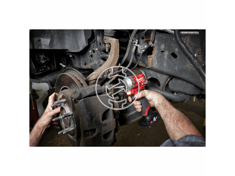 milwaukee_m12_fiw38_422x_fuel_akkus_szuperkompakt_utvecsavarozo_38_meghajtassal_1_x_20_ah_es_1_x_40_ah_li_ion_akkuval_10.jpg 4933464613