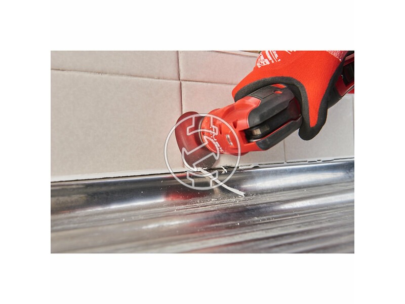 milwaukee_m12_fmt_0_fuel_akkus_szenkefe_nelkuli_multitool_akku_es_tolto_nelkul_19.jpg 4933472238