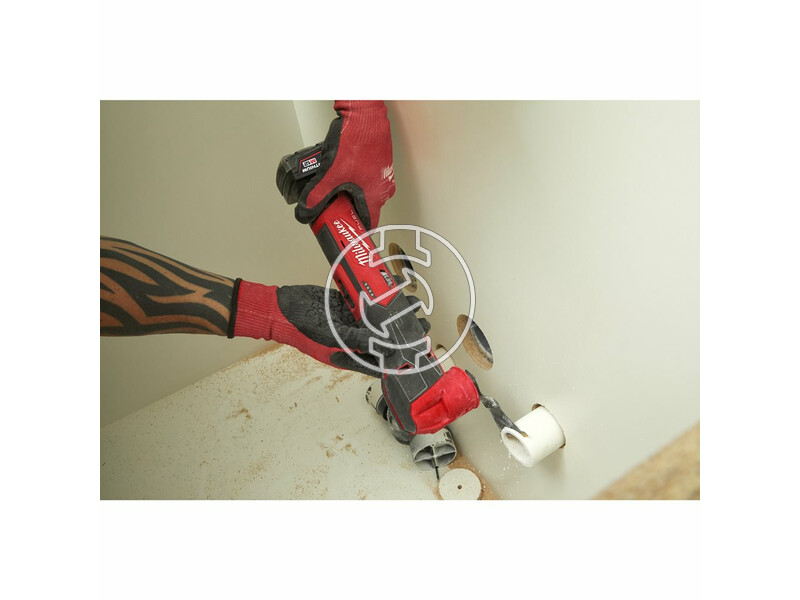 milwaukee_m12_fmt_422x_fuel_akkus_szenkefe_nelkuli_multitool_1_x_20_ah_es_1_x_40_ah_li_ion_akkuval_13.jpg 4933472239