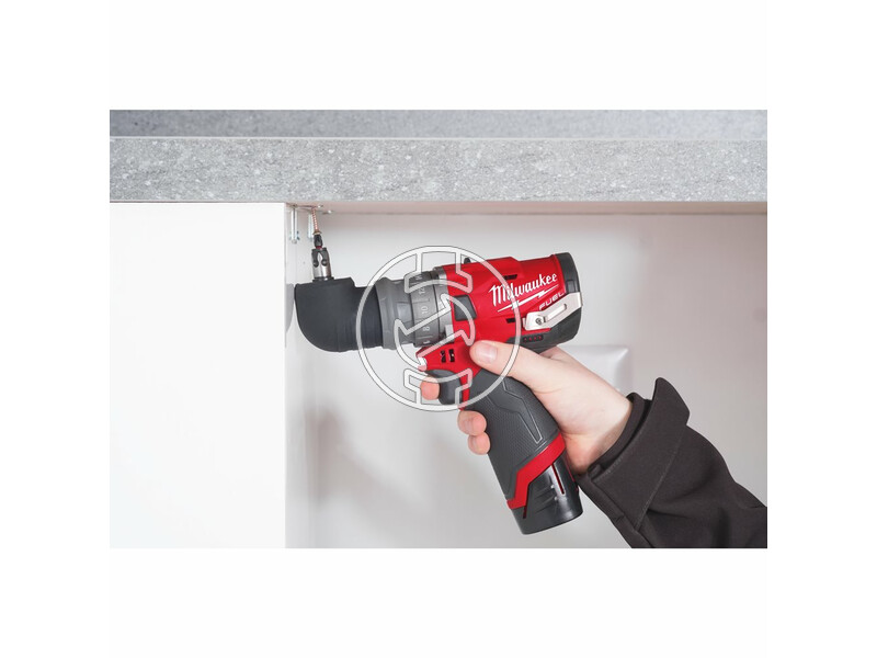 4933464138 milwaukee_m12_fpdxkit_202x_fuel_akkus_szuperkompakt_leveheto_tokmanyu_utvefuro_csavarozo_2_x_20_ah_li_ion_akkuval_17