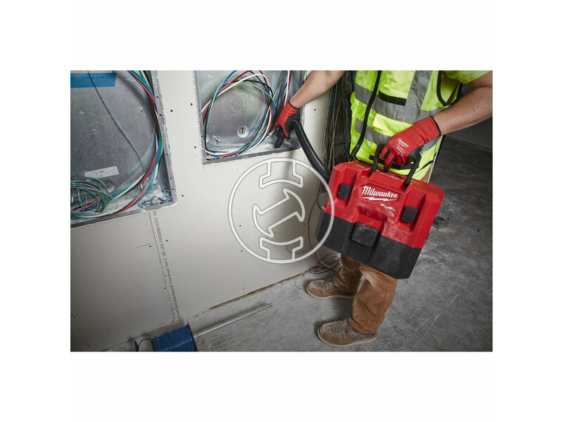 milwaukee_m12_fvcl_0_fuel_akkus_szenkefe_nelkuli_nedves_szaraz_porszivo_akku_es_tolto_nelkul_11.jpg 4933478186