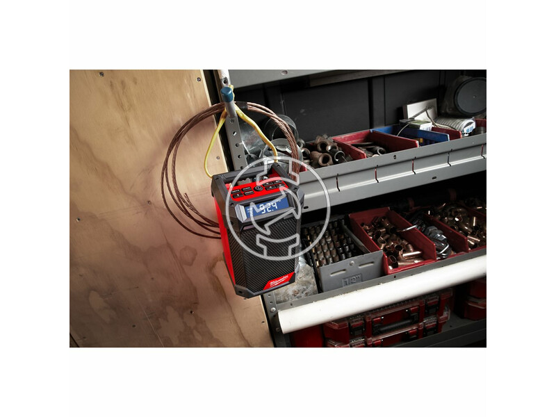 milwaukee_m12_rcdab_0_fuel_akkus_radiotolto_dab_akku_es_tolto_nelkul_11.jpg 4933472114