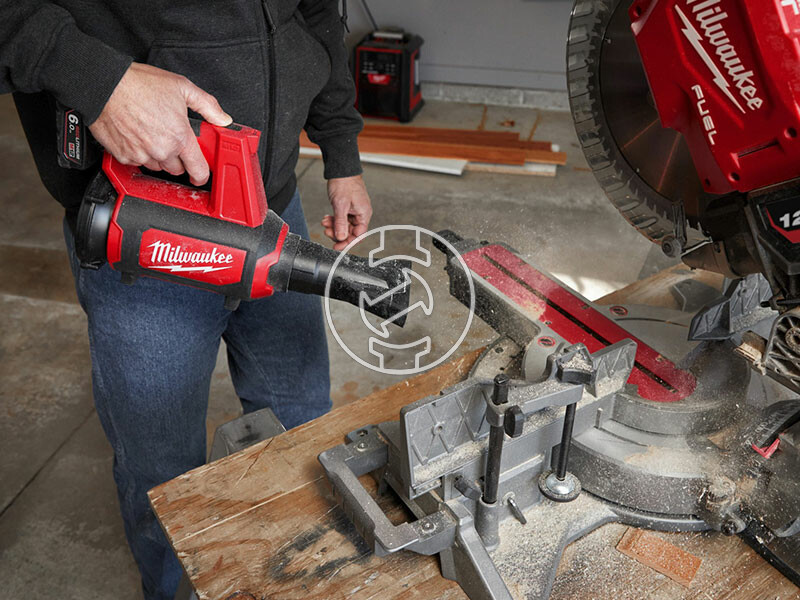 Milwaukee M12BBL-0 akkus lombfúvó