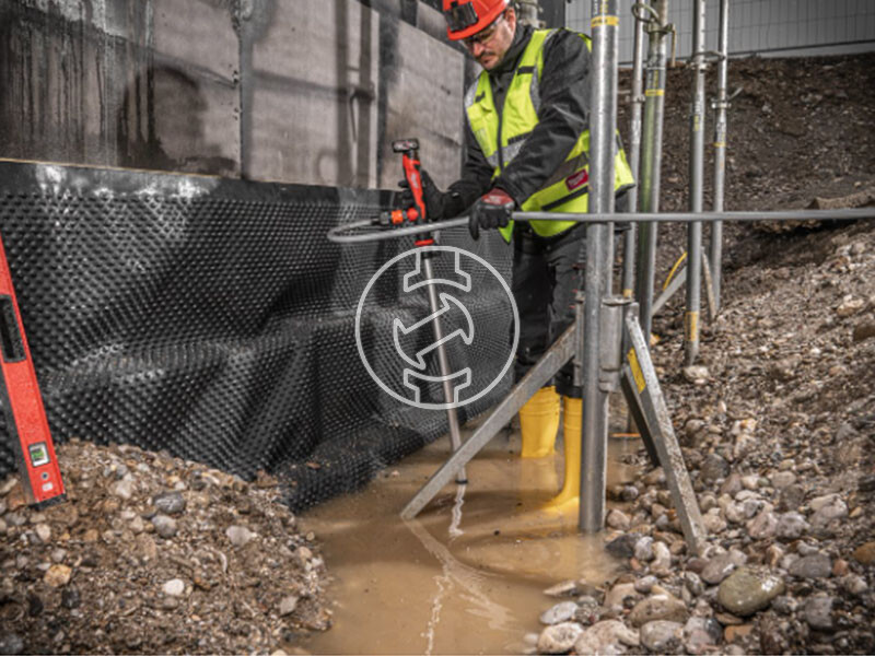 Milwaukee M12BSWP-0 akkus vízszivattyú