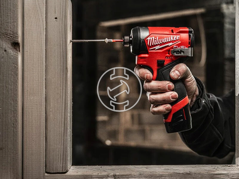 Milwaukee M12FID2-202X akkus ütvecsavarozó