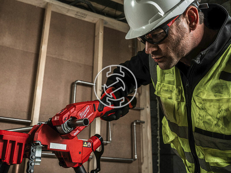 Milwaukee M12PCSS-202C akkus csővágó + AJÁNDÉK utazó bögre