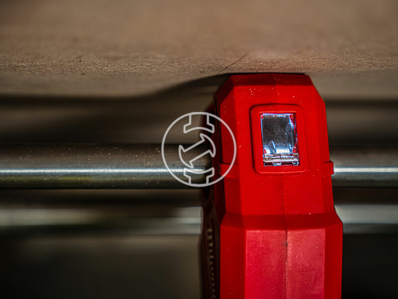 Milwaukee M12PCSS-202C akkus csővágó + AJÁNDÉK utazó bögre