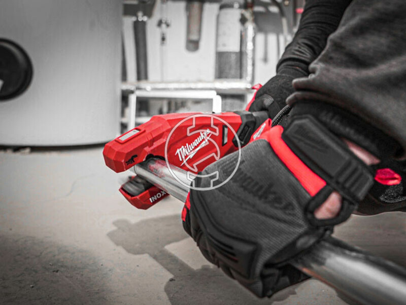 Milwaukee M12PCSS-202C akkus csővágó + AJÁNDÉK utazó bögre