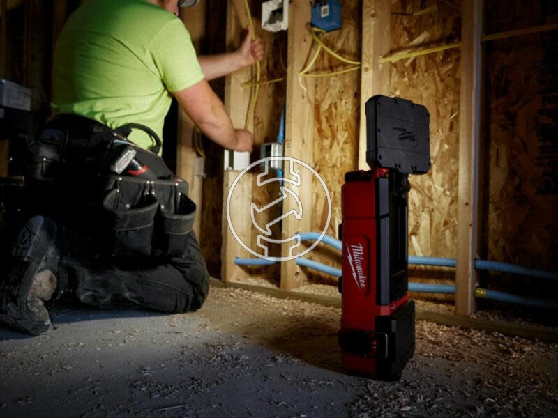 Milwaukee M12POAL-0 akkus szerelőlámpa