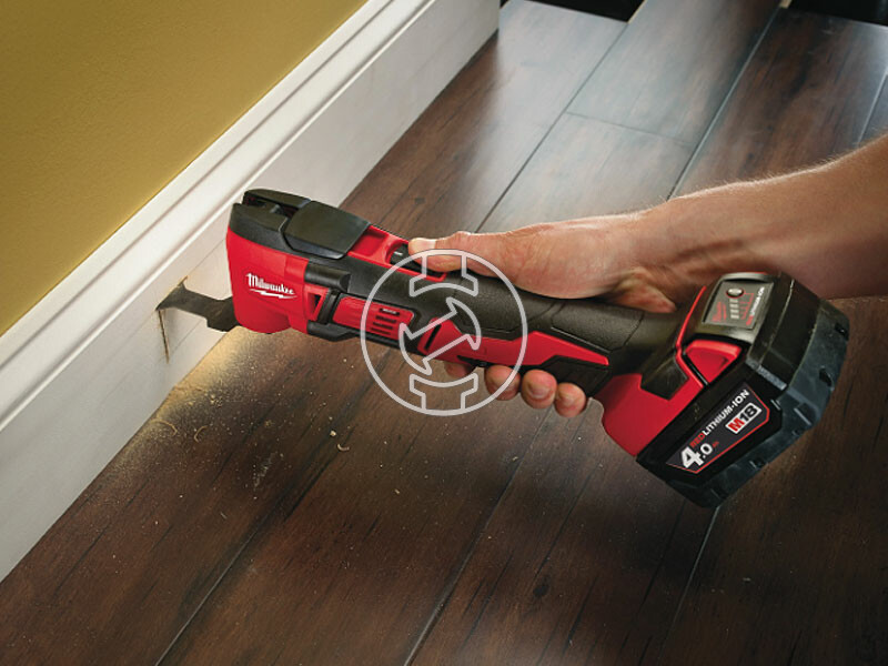 Milwaukee M18 BMT-421C akkus multifunkciós gép rezgő 18 V | 12000 - 180001/min | 1,7 ° | Szénkefés | 2 Ah + 4 Ah akku + töltő | Kofferben