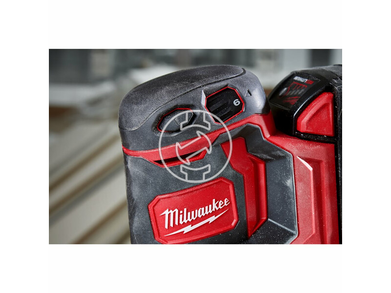 milwaukee_m18_bos125_502b_akkus_excentercsiszolo_2_x_50_ah_li_ion_akkuval_7.jpg 4933464229