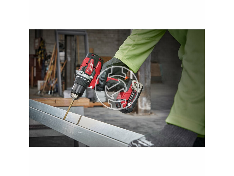 4933464316 milwaukee_m18_cbldd_0_akkus_kompakt_szenkefe_nelkuli_furo_csavarozo_akku_es_tolto_nelkul_15