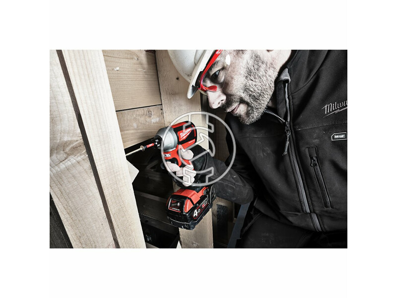 milwaukee_m18_cblid_402c_akkus_kompakt_szenkefe_nelkuli_utvecsavarozo_14_hatszog_meghajtassal_2_x_40_ah_li_ion_akkuval_7.jpg 4933464534