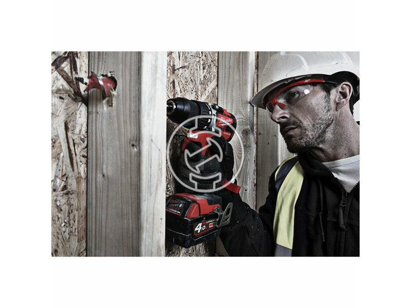 4933464320 milwaukee_m18_cblpd_202c_akkus_kompakt_szenkefe_nelkuli_utvefuro_csavarozo_2_x_20_ah_li_ion_akkuval_7