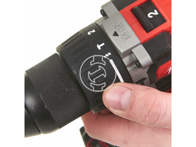 4933464537 milwaukee_m18_cblpd_402c_akkus_kompakt_szenkefe_nelkuli_utvefuro_csavarozo_2_x_40_ah_li_ion_akkuval_18