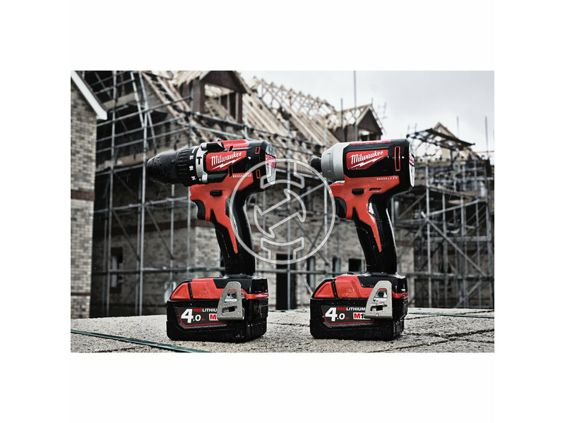 4933464558 milwaukee_m18_cblpd_502c_akkus_kompakt_szenkefe_nelkuli_utvefuro_csavarozo_2_x_50_ah_li_ion_akkuval_3