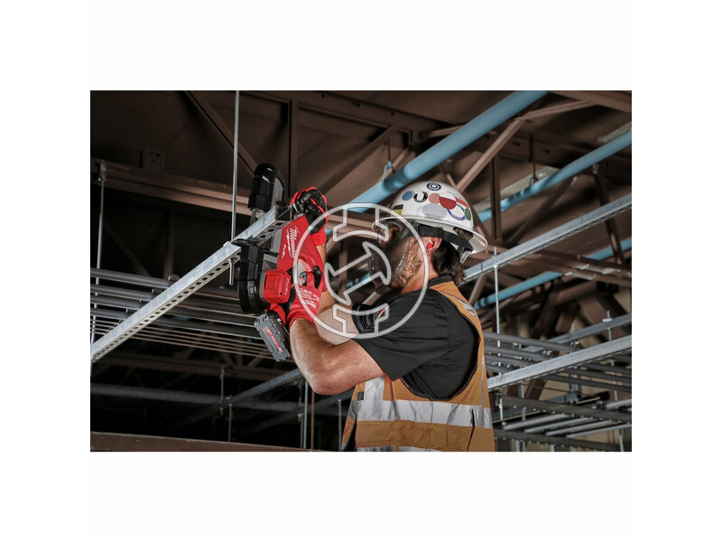 milwaukee_m18_fbs85_202c_fuel_akkus_szenkefe_nelkuli_kompakt_szalagfuresz_2_x_20_ah_li_ion_akkuval_14.jpg 4933471497