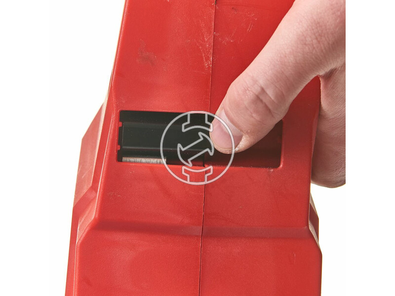 milwaukee_m18_fchs_0_fuel_akkus_szenkefe_nelkuli_lancfuresz_akku_es_tolto_nelkul_32.jpg 4933464723