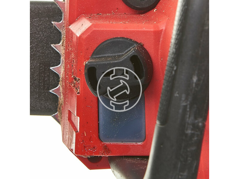 milwaukee_m18_fchs_0_fuel_akkus_szenkefe_nelkuli_lancfuresz_akku_es_tolto_nelkul_3.jpg 4933464723