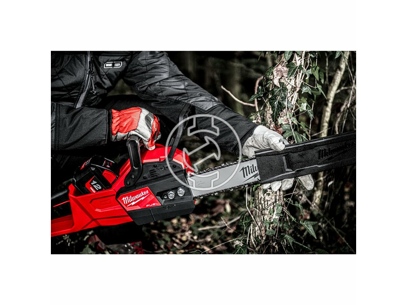 milwaukee_m18_fchs_0_fuel_akkus_szenkefe_nelkuli_lancfuresz_akku_es_tolto_nelkul_9.jpg 4933464723