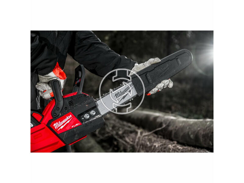 milwaukee_m18_fchsc_0_fuel_akkus_szenkefe_nelkuli_lancfuresz_akku_es_tolto_nelkul_11.jpg 4933471441