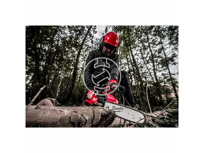 milwaukee_m18_fchsc_0_fuel_akkus_szenkefe_nelkuli_lancfuresz_akku_es_tolto_nelkul_14.jpg 4933471441