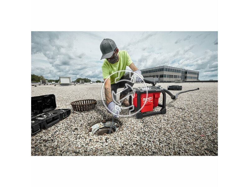 milwaukee_m18_fcssm_121_akkus_one_key_fuel_szenkefe_nelkuli_szekcios_csotisztito_gep_1_x_120_ah_li_ion_akkuval_8.jpg 4933478407