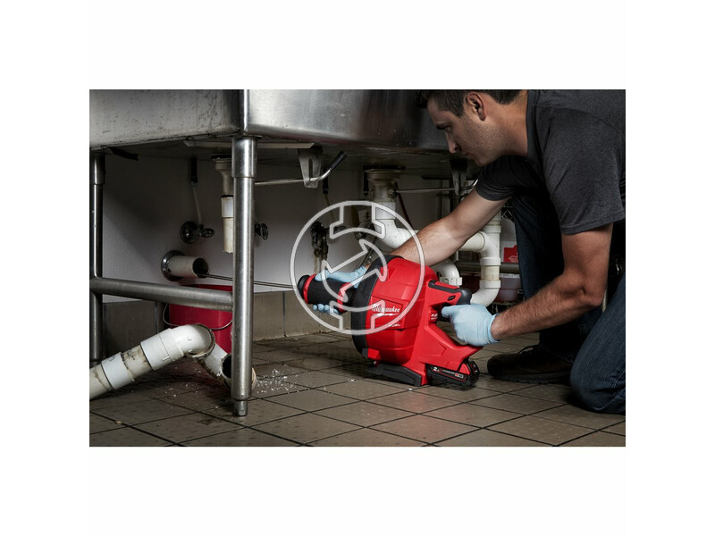 milwaukee_m18_fdcpf10_201c_fuel_akkus_szenkefe_nelkuli_lefolyocso_tisztito_10_mm_es_spiralis_kabellel_1_x_20_ah_li_ion_akkuval_2.jpg 4933459685