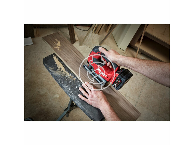 milwaukee_m18_fjs_0x_fuel_akkus_szenkefe_nelkuli_szurofuresz_akku_es_tolto_nelkul_15.jpg 4933464726