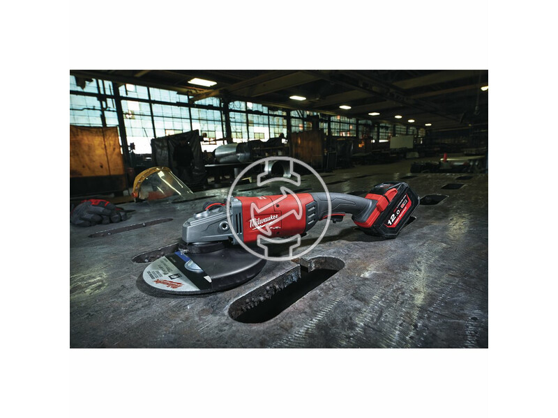 milwaukee_m18_flag230xpdb_0c_fuel_akkus_szenkefe_nelkuli_sarokcsiszolo_akku_es_tolto_nelkul_11.jpg 4933464114