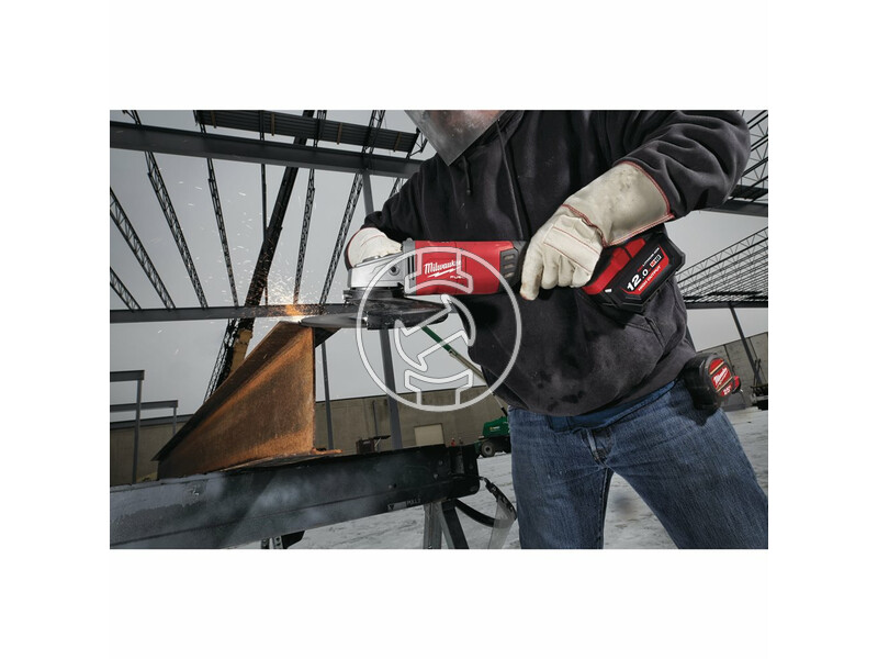 milwaukee_m18_flag230xpdb_0c_fuel_akkus_szenkefe_nelkuli_sarokcsiszolo_akku_es_tolto_nelkul_14.jpg 4933464114